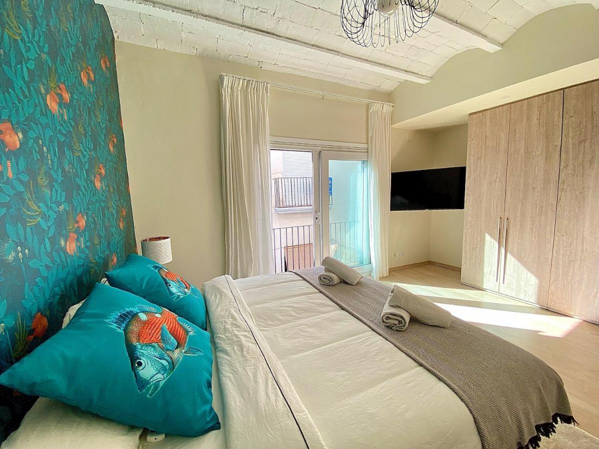 Abbott Apartment - 1 Min From The Beach - 100M2 - Sleeps 8 Sitges Exteriör bild