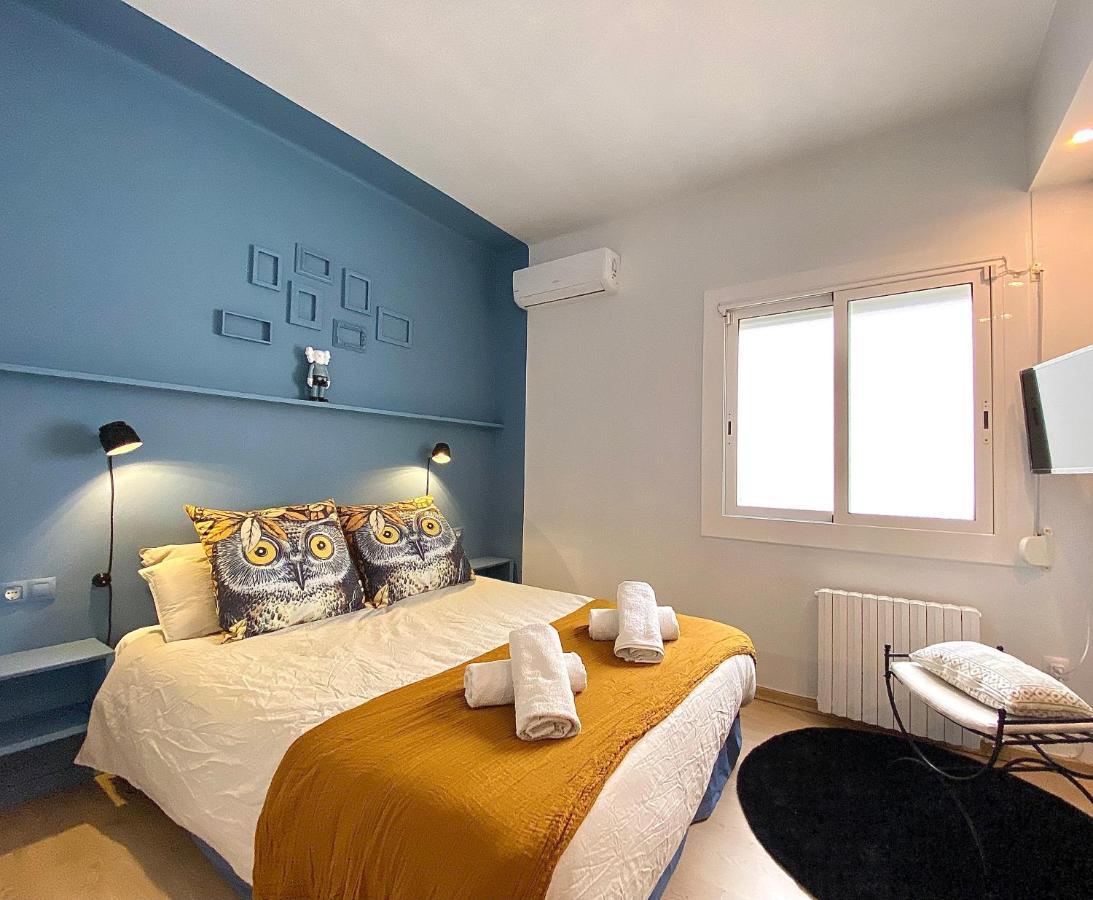 Abbott Apartment - 1 Min From The Beach - 100M2 - Sleeps 8 Sitges Exteriör bild
