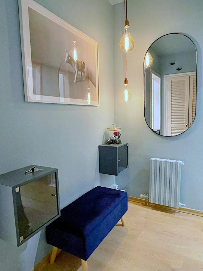 Abbott Apartment - 1 Min From The Beach - 100M2 - Sleeps 8 Sitges Exteriör bild