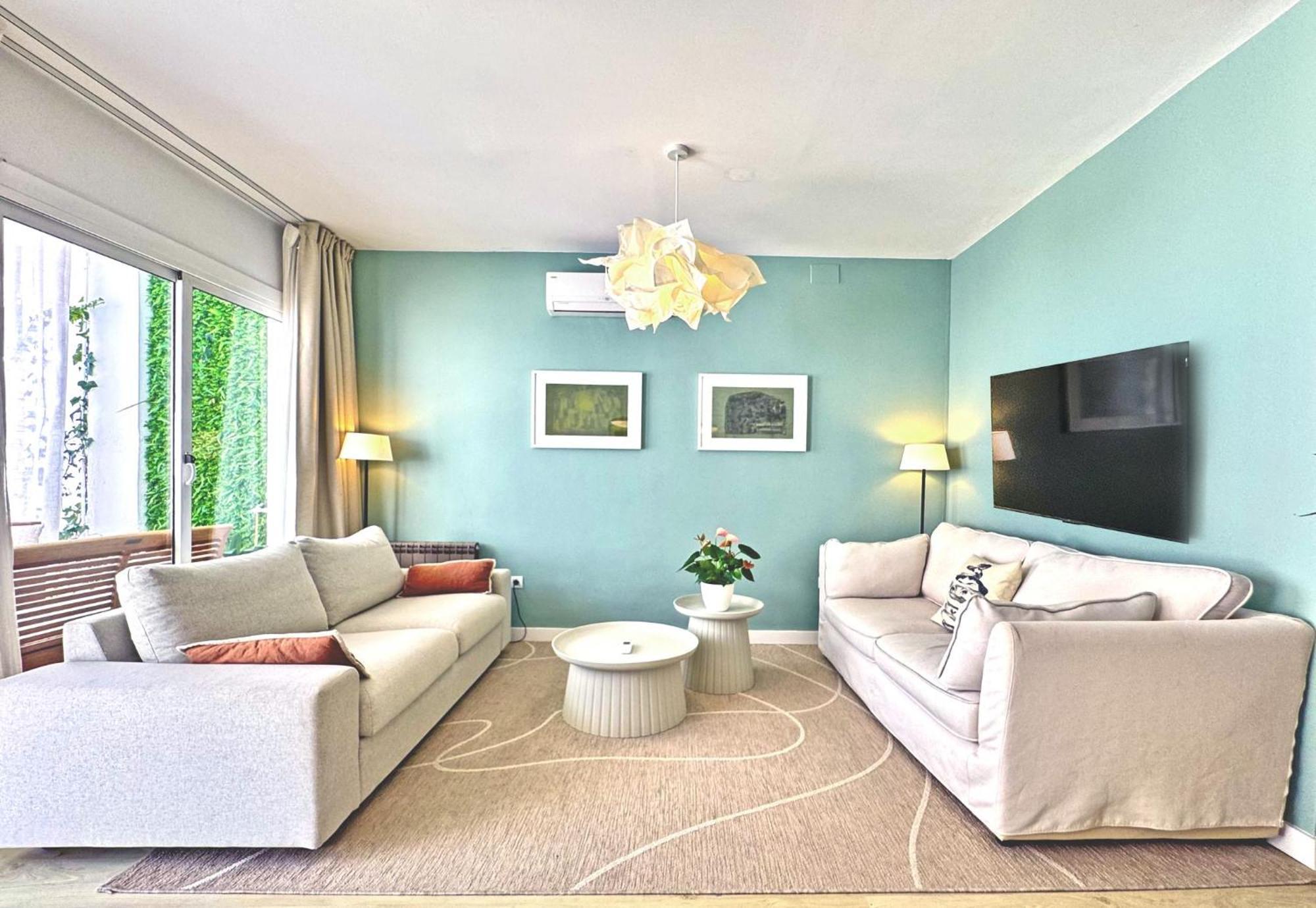 Abbott Apartment - 1 Min From The Beach - 100M2 - Sleeps 8 Sitges Exteriör bild